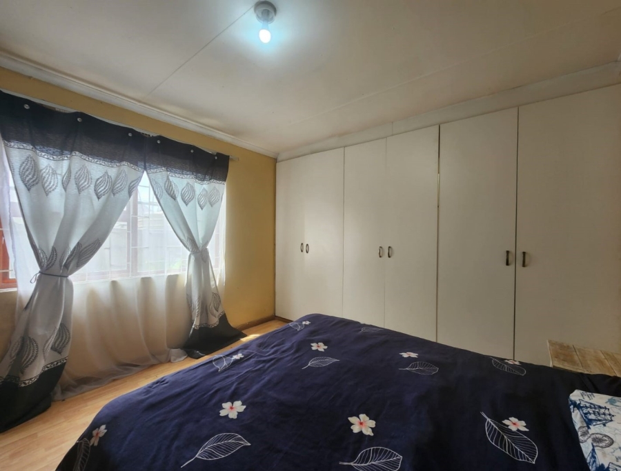 4 Bedroom Property for Sale in Levallia Western Cape